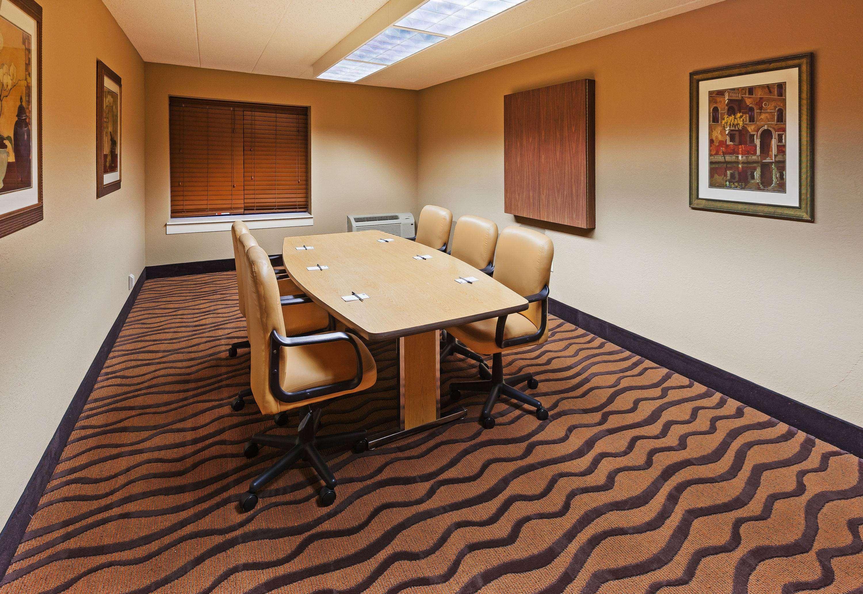 Americinn By Wyndham Omaha Exterior photo